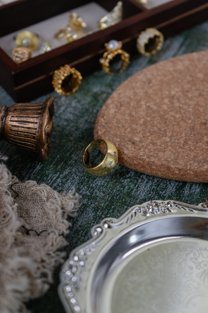 Starry Gold Ring in Gold-Plated Brass - BE FRUITFUL