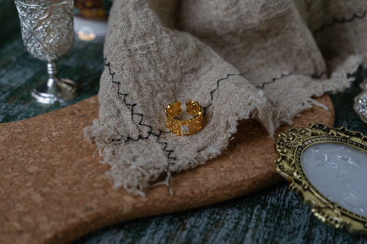 Secret Bloom Ring in Gold-Plated Brass - BE FRUITFUL