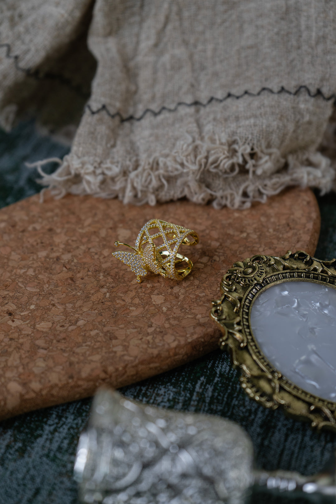 Brilliant Wings Ring in Gold-Plated Brass - BE FRUITFUL