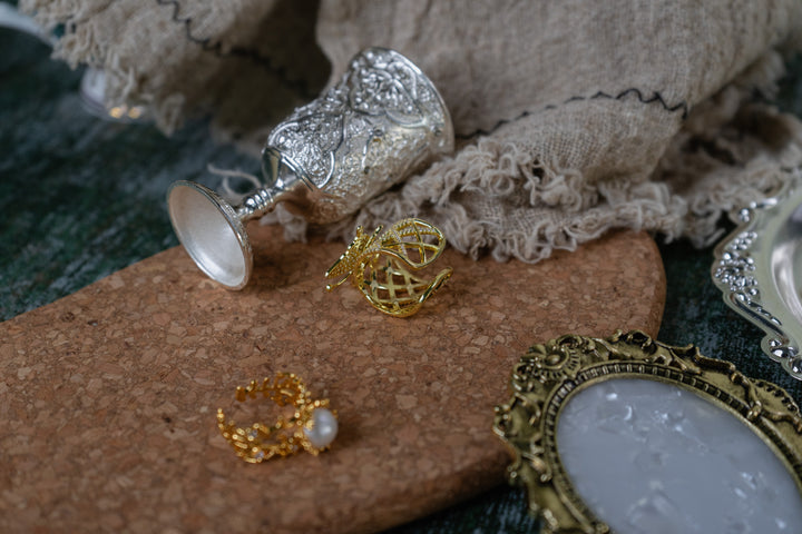 Brilliant Wings Ring in Gold-Plated Brass - BE FRUITFUL