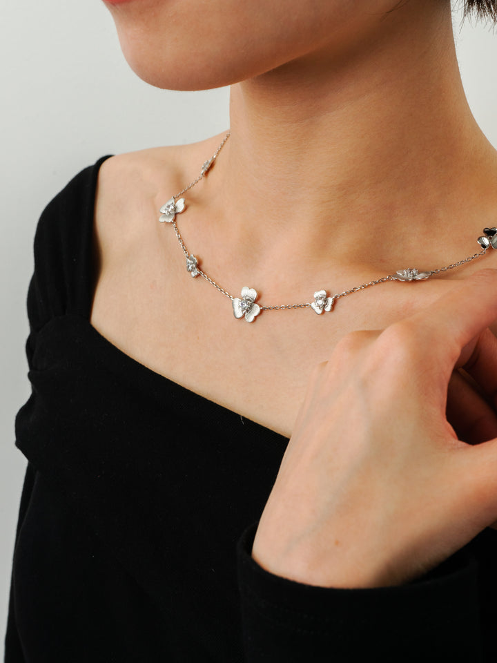 Camélia Necklace