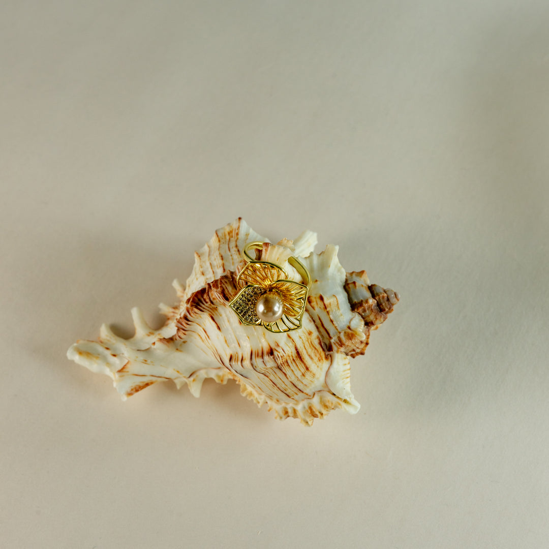 Gold Leaf Flower Ring in Gold-Plated Brass - BE FRUITFUL
