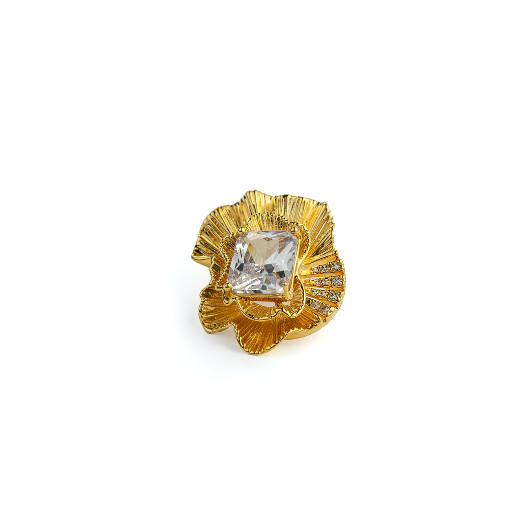 Petal Halo Ring in Gold-Plated Brass - BE FRUITFUL