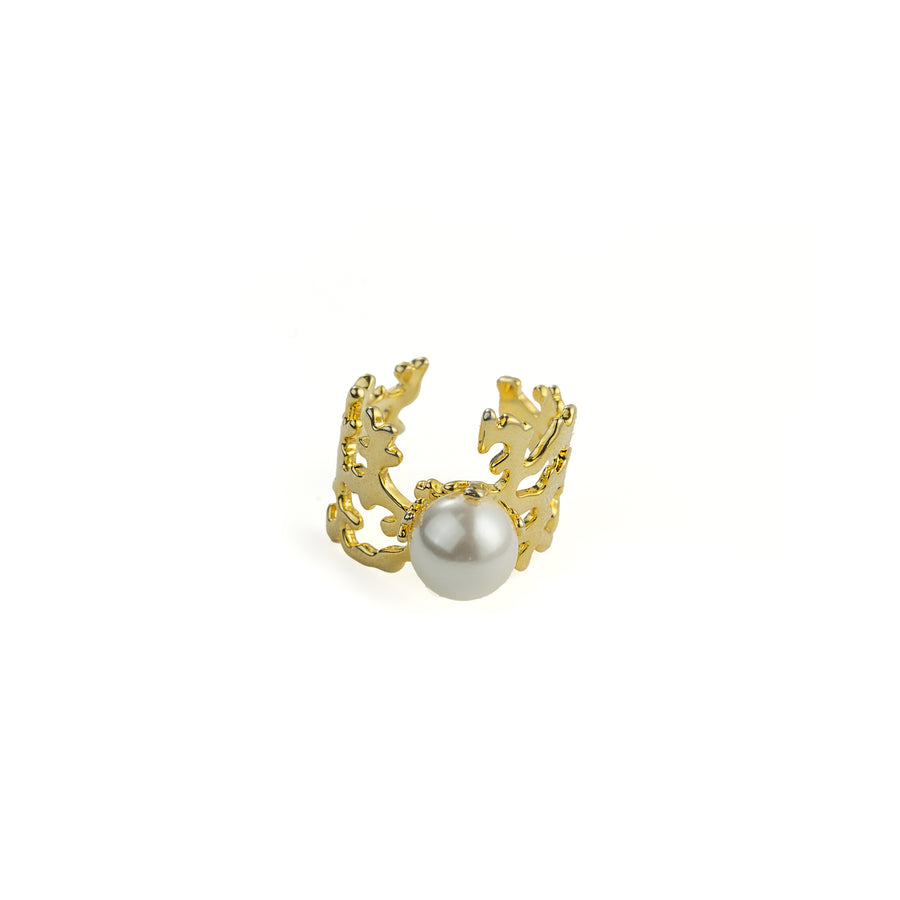 Pearl Crown Ring in Gold-Plated Brass - BE FRUITFUL
