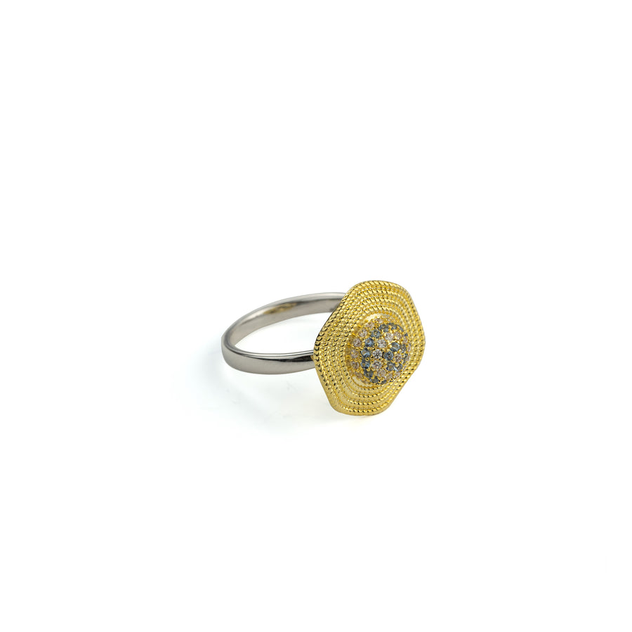 Lively Spin Ring in Gold-Plated Brass - BE FRUITFUL