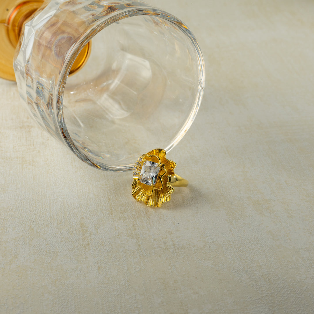Petal Halo Ring in Gold-Plated Brass - BE FRUITFUL