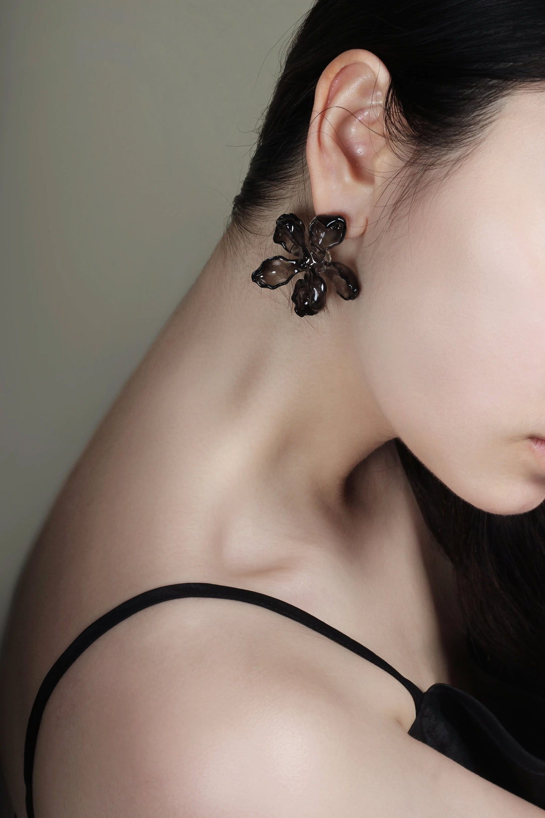 High-Transparency Resin Magnolia S925 Earrings